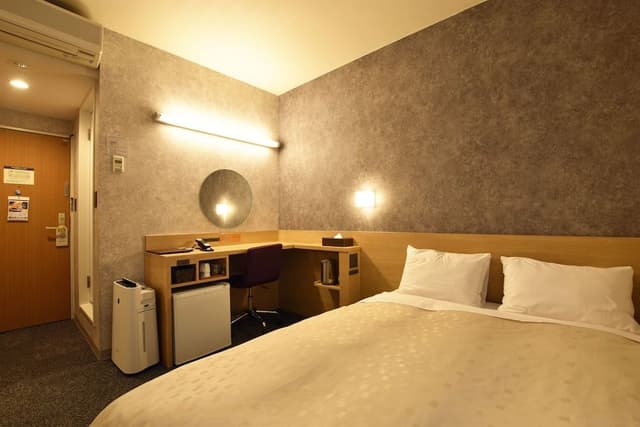 Economy Double Room, Smoking