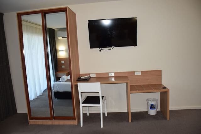 Luxury Triple Room, Mountain View