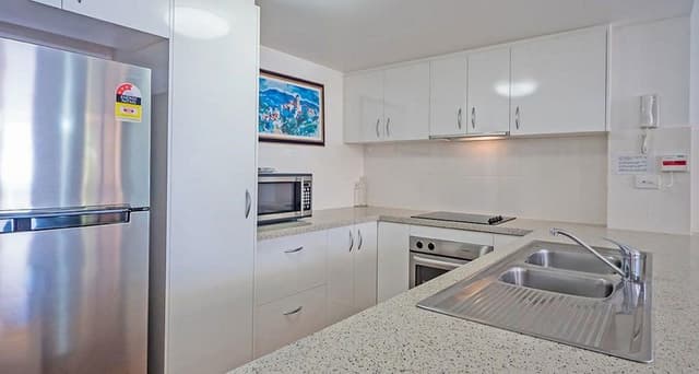 2 Bedroom Rooftop Apt with Spa