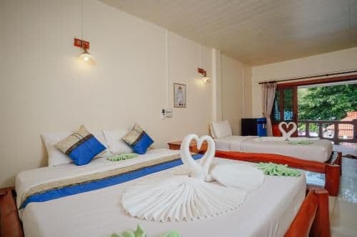 Superior Room with Sea View (2-3 Adults)