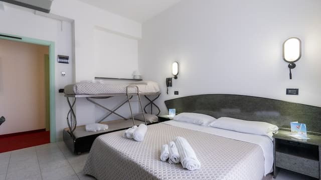 Classic Quadruple Room