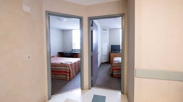 Suite, 2 Bedrooms, Kitchenette