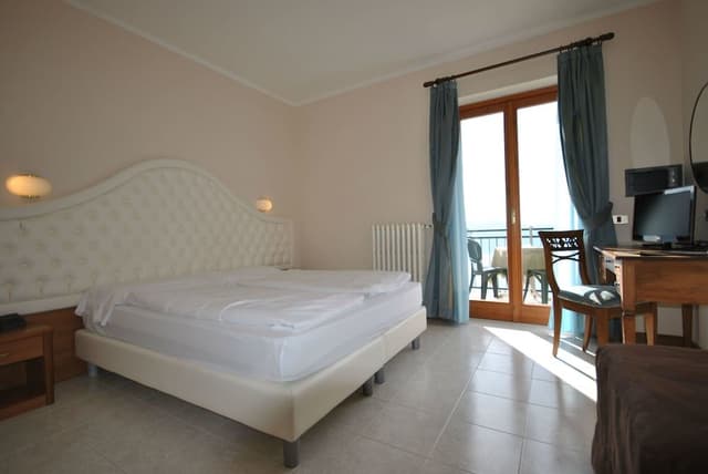 Superior Double Room, Lake View