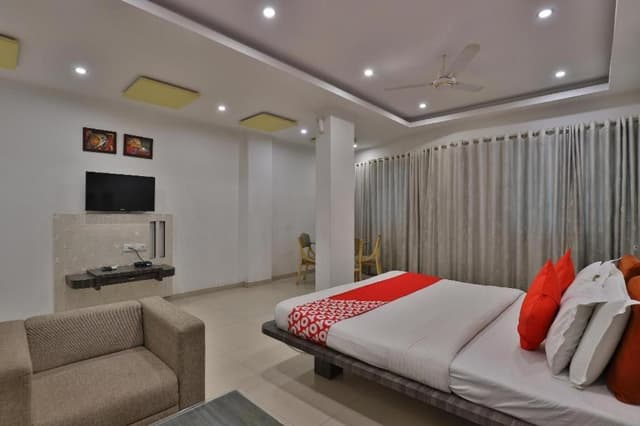 Classic Deluxe Room