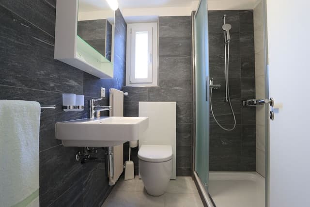 Standard Double Room, 2 Twin Beds, 2 Bathrooms
