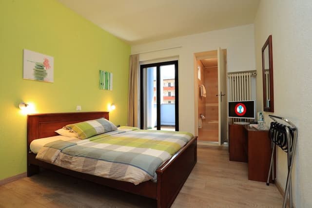 Basic Double or Twin Room, Non Smoking, Garden View