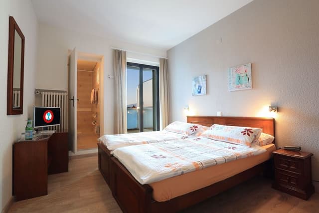 Basic Double or Twin Room, Non Smoking, Garden View