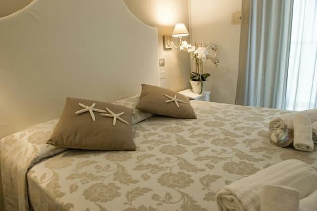 Romantic Double or Twin Room, Balcony