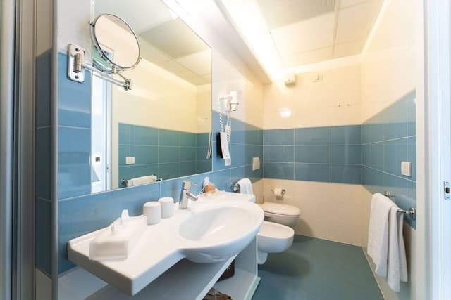Triple Room, Partial Sea View