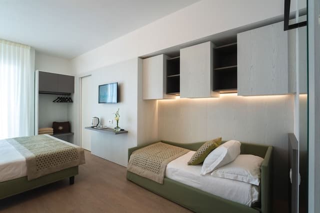 Triple Room, Partial Sea View