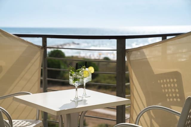 Triple Room, Partial Sea View