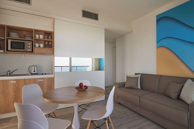 Exclusive Suite, Sea View, Sea Facing
