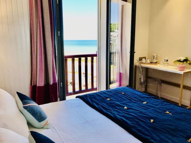Chambre Double Supérieure, 1 grand lit, vue mer