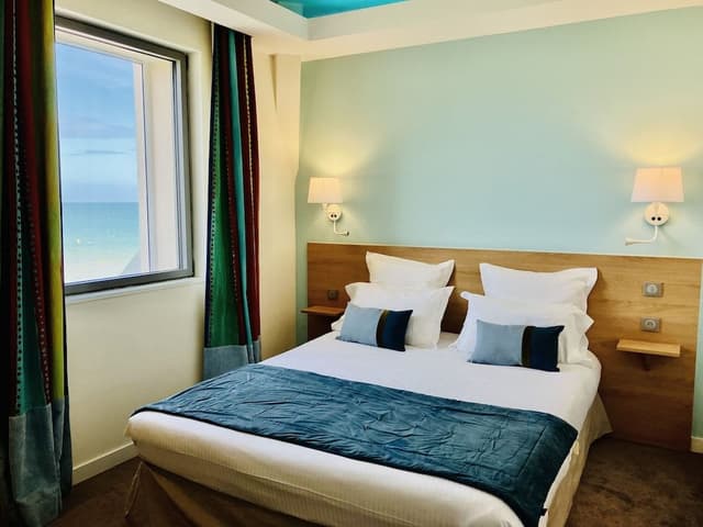 Chambre Double Supérieure, 1 grand lit, vue mer