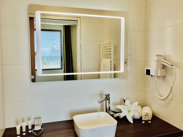 Chambre Double Supérieure, 1 grand lit, vue mer