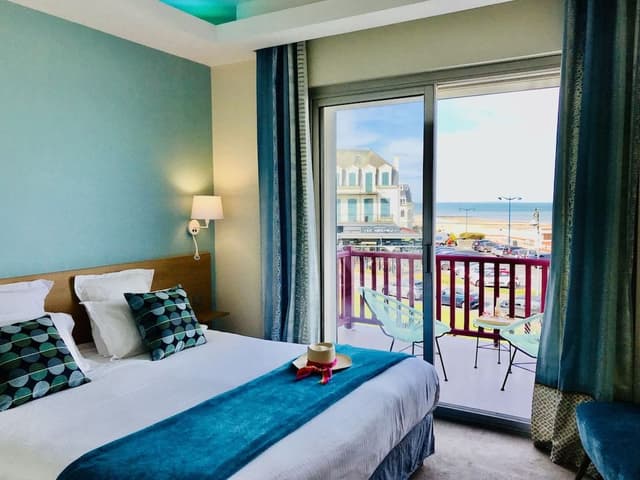 Chambre Double Deluxe, 1 grand lit, terrasse, vue mer