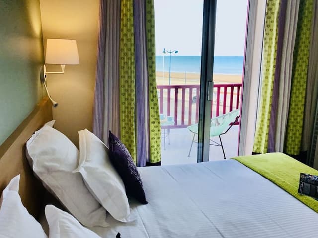Chambre Double Deluxe, 1 grand lit, terrasse, vue mer