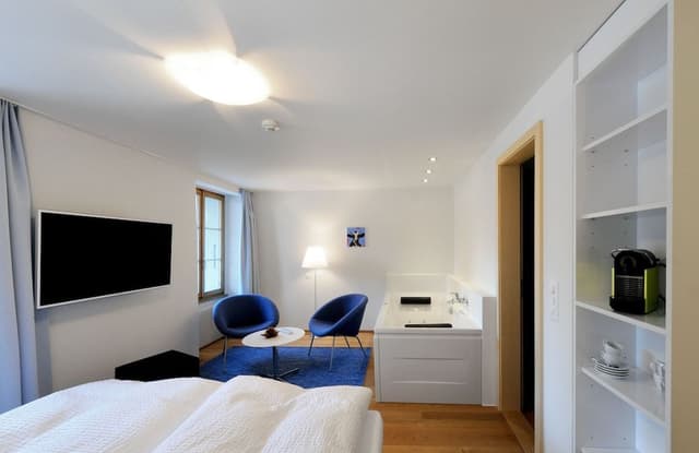 Studio (Annex)