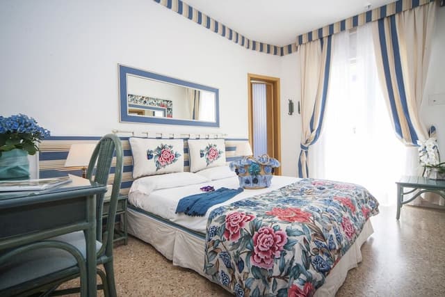 Classic Double or Twin Room, Balcony, Partial Sea View