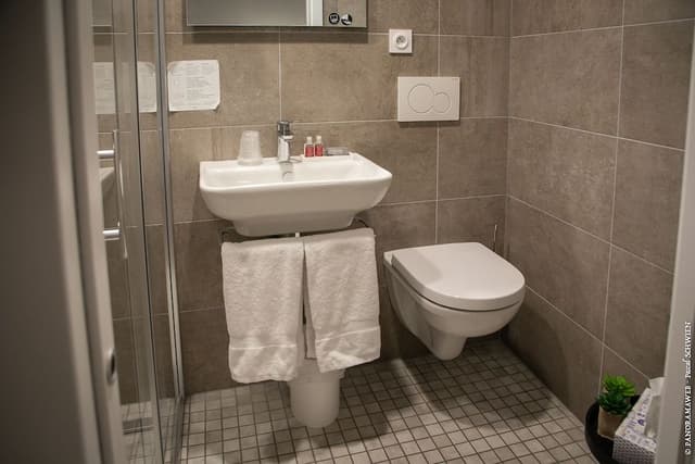 Grand Comfort Room