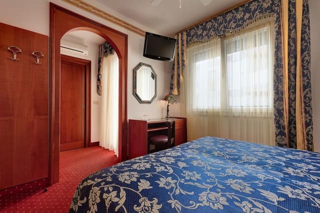 Standard Double or Twin Room, Terrace, Partial Sea View