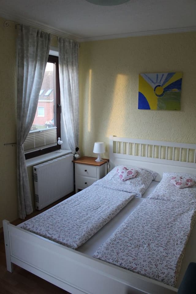 Basic Double Room, 1 Queen Bed, Non Smoking
