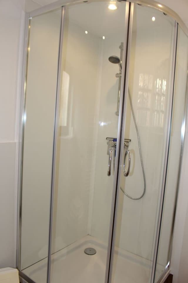 Basic Double Room, 1 Queen Bed, Non Smoking