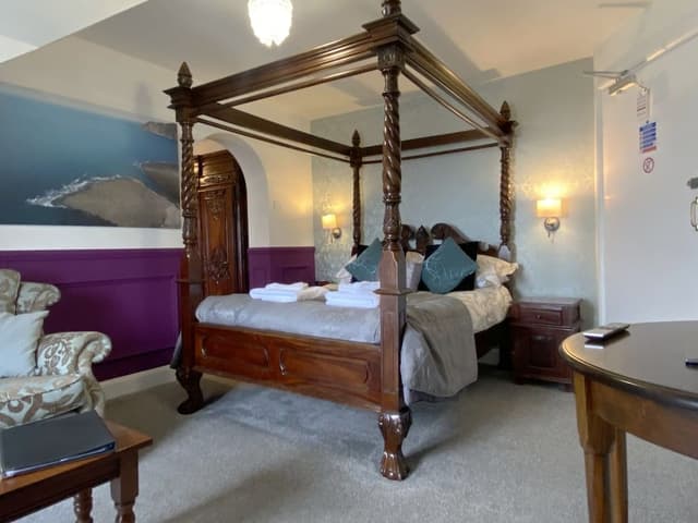 Superior Suite, Ensuite, Sea View (Junior double and bunks /)