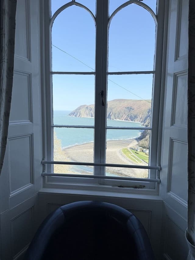 Superior Suite, Ensuite, Sea View (King- Double and bunks)