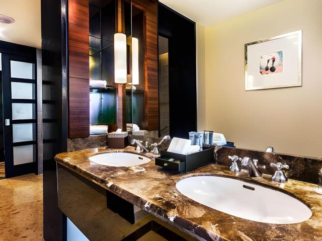 Premium Suite with Sea Front View