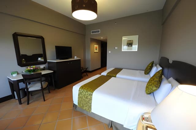 Deluxe Seafront Room with Twin Bed