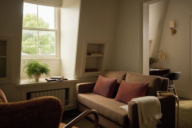 Elite Room