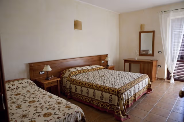 Triple Room