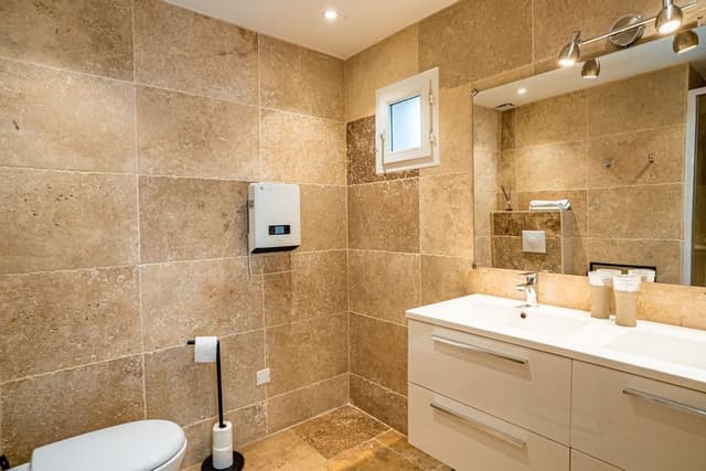 Superior Double Room (Clementine)