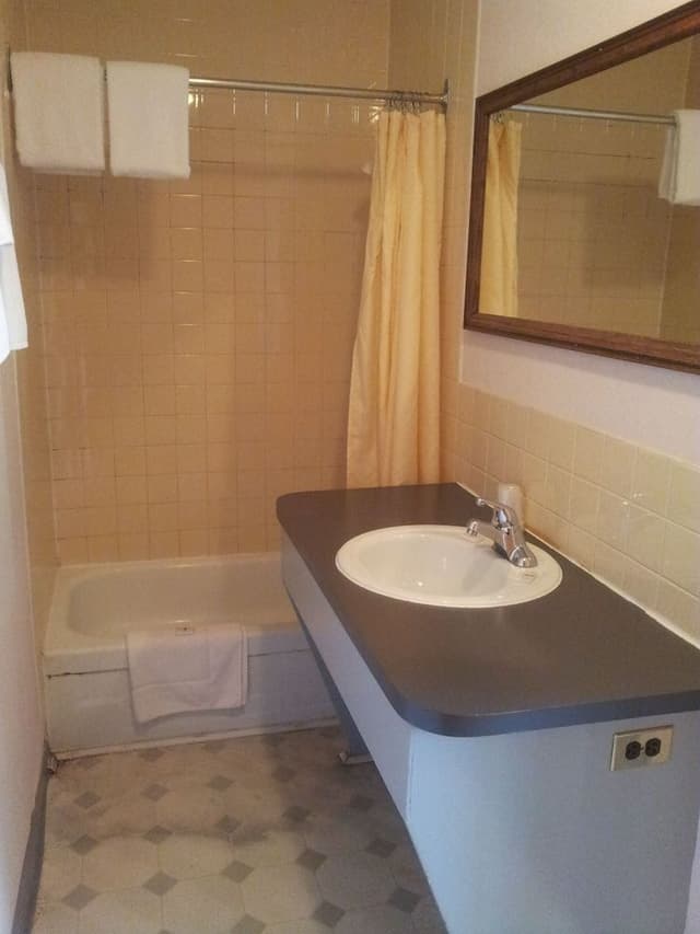 Basic Single Room