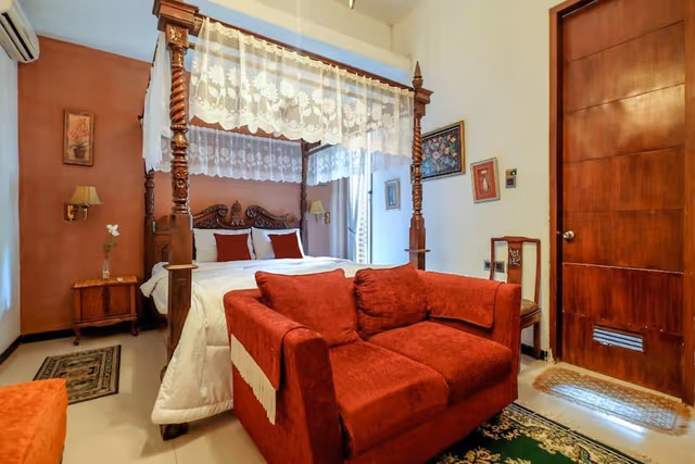 Executive Room