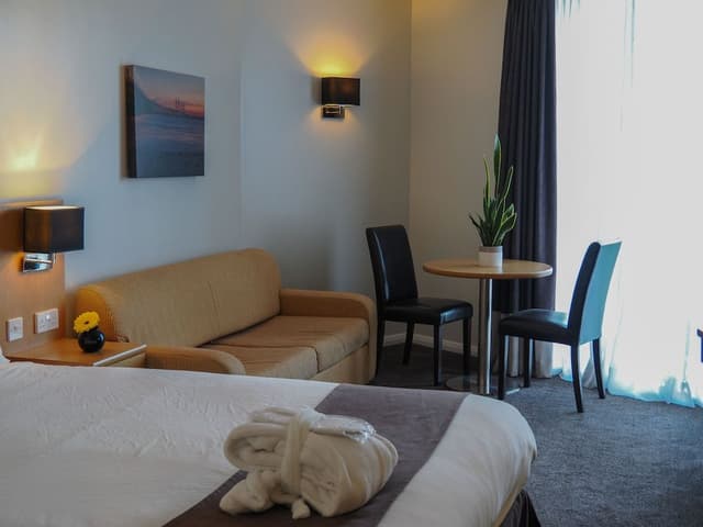 Superior Room, 1 King Bed