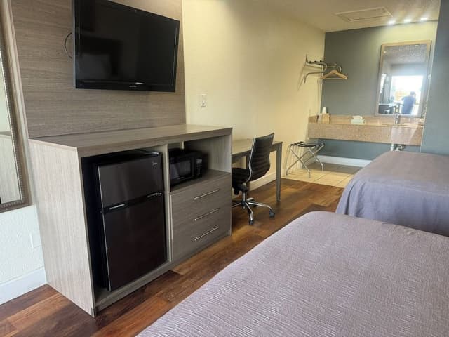 Standard Room, 2 Queen Beds