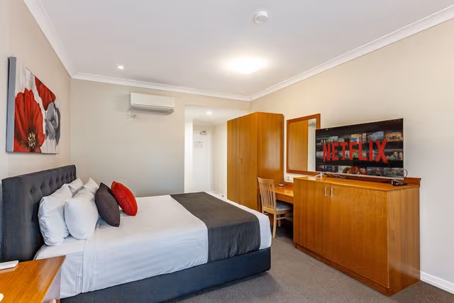 Queen Room