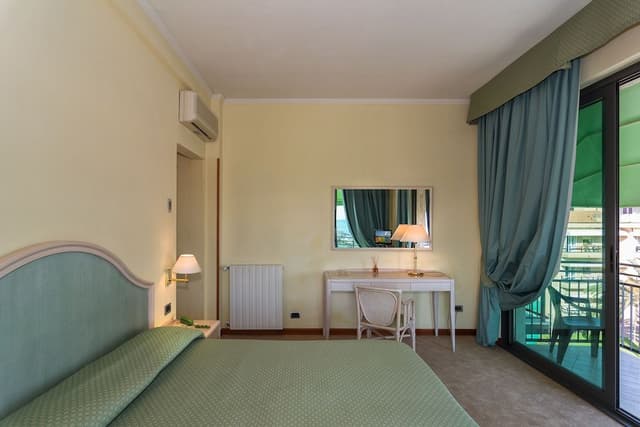 Comfort Double or Twin Room