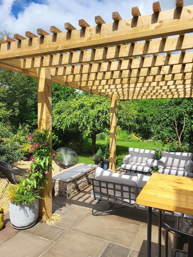 Family Room, Garden View