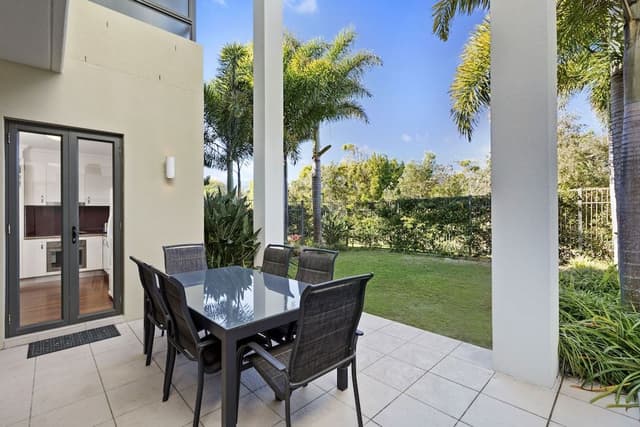 Luxury 3 Bedroom House with Hot Tub