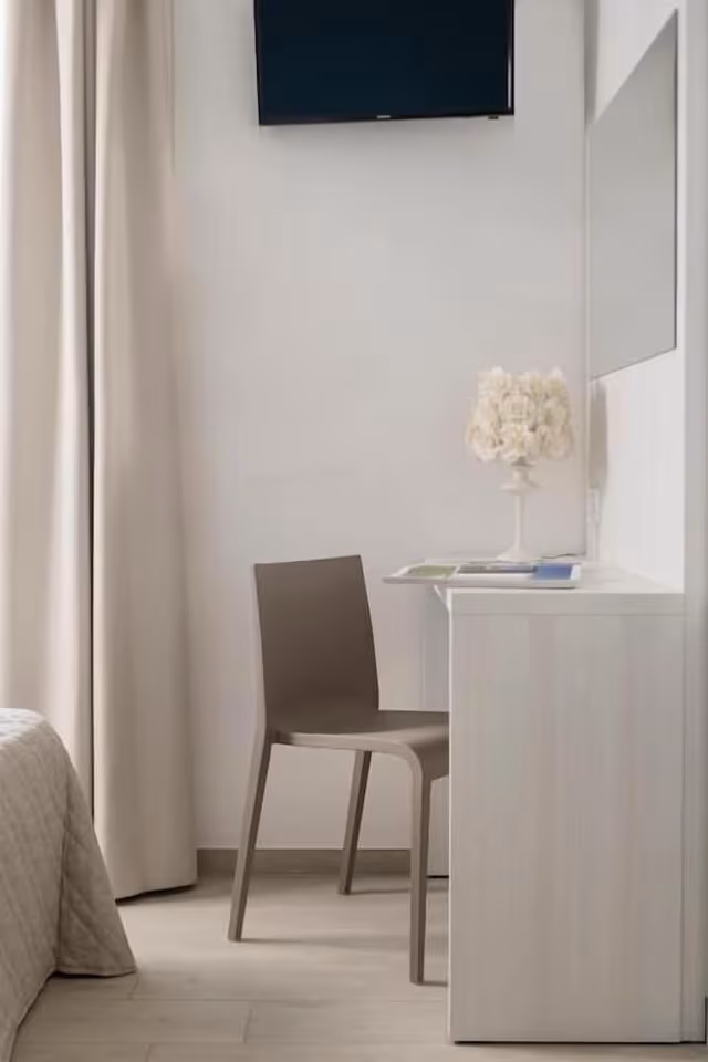 Deluxe Room, 1 Queen Bed, City View, Tower