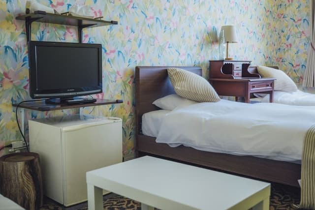 Design Room, 2 Twin Beds, Partial Sea View