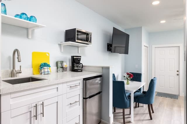 Superior Suite, 1 King Bed with Sofa bed, City View