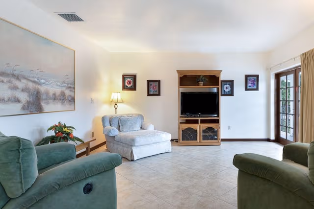 Superior Suite, Pool View