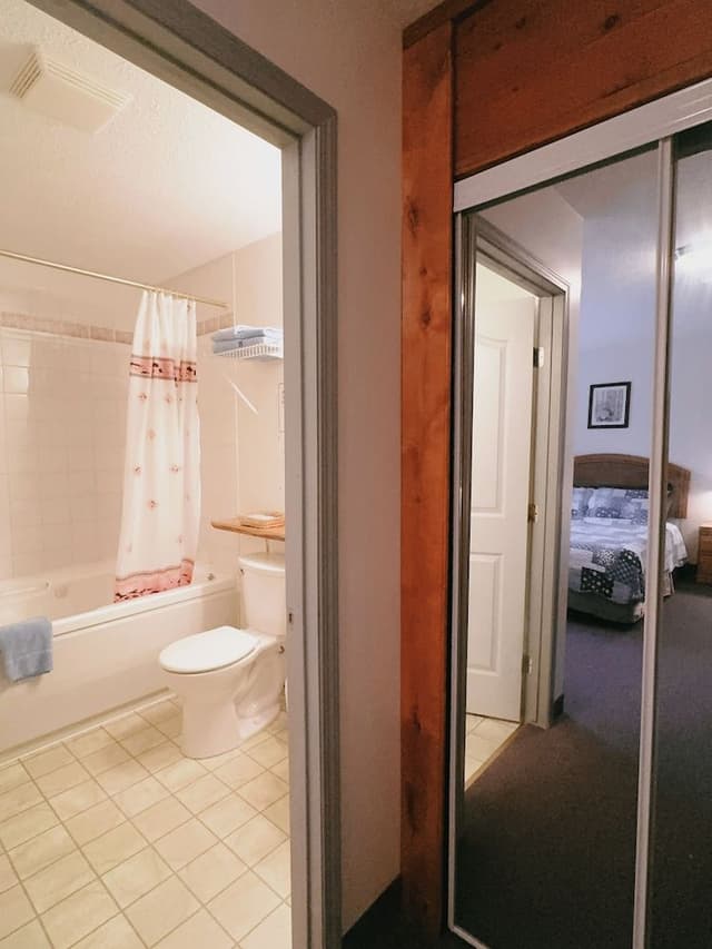 Comfort Room, 1 Queen Bed