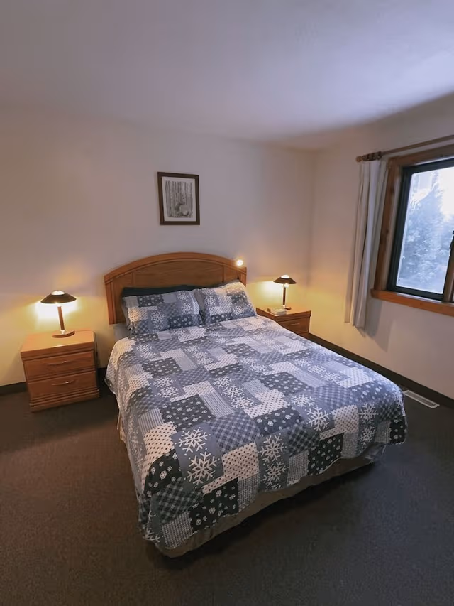 Comfort Room, 1 Queen Bed