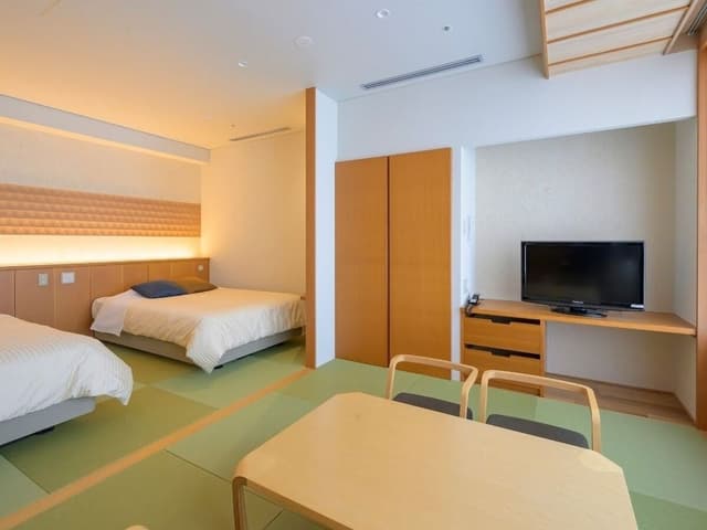 Superior Japanese-Style Room with Beds & Bath room, Non Smoking