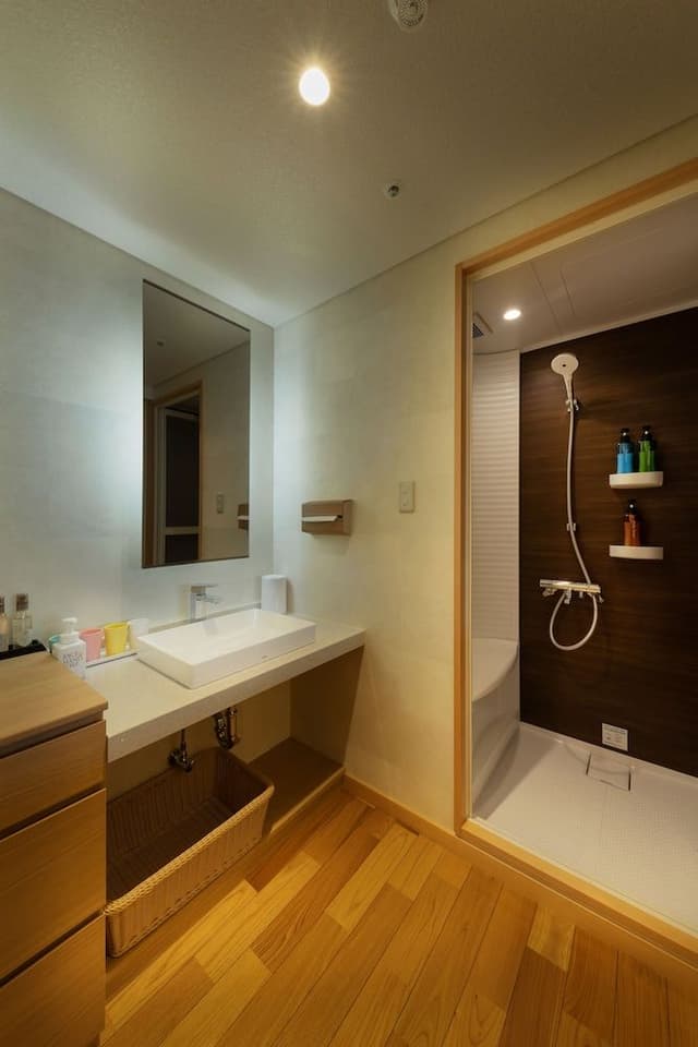 Superior Japanese-Style Room with Beds & Shower room, Non Smoking